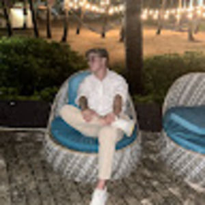 Meet your Posher, Nick